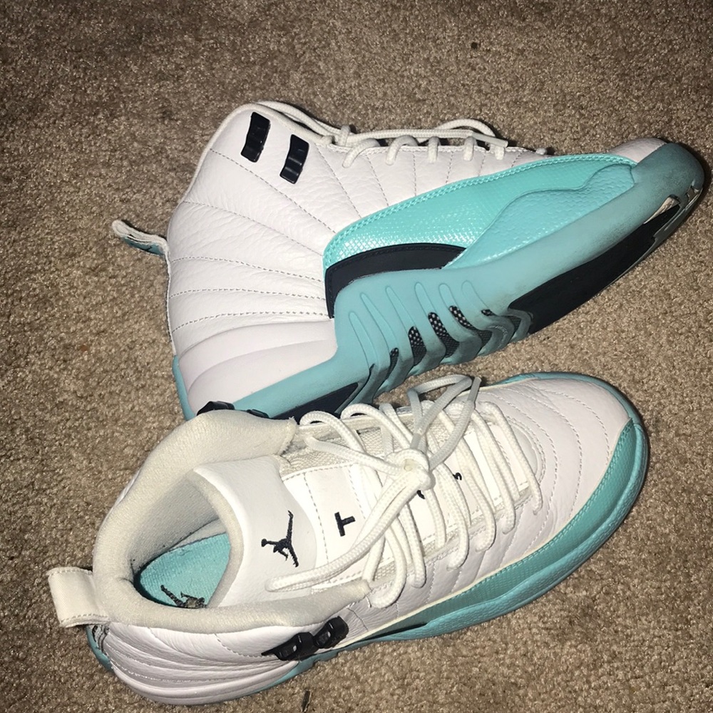 Aqua 12s